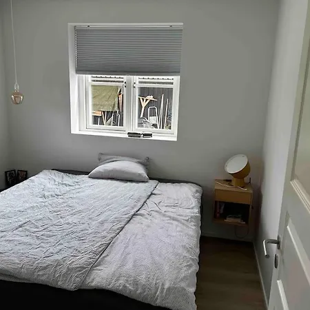 Helt Nyt Hus I Idyllisk Landsby Vallensbaek