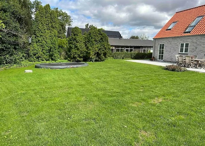 Villa Helt Nyt Hus I Idyllisk Landsby *